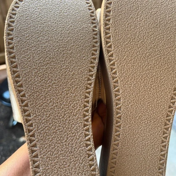 Brash Slide Wedge heel shoes Gold Color US 10 - Picture 6 of 10